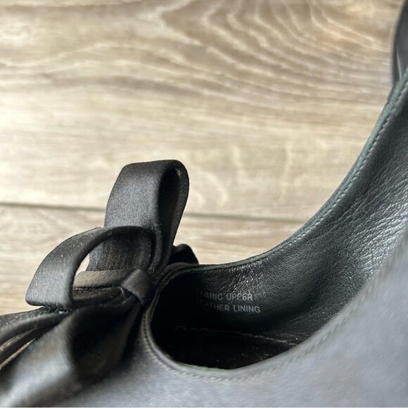 Vera Wang Lavender Black Satin Bows Platform Pump - Picture 13 of 16